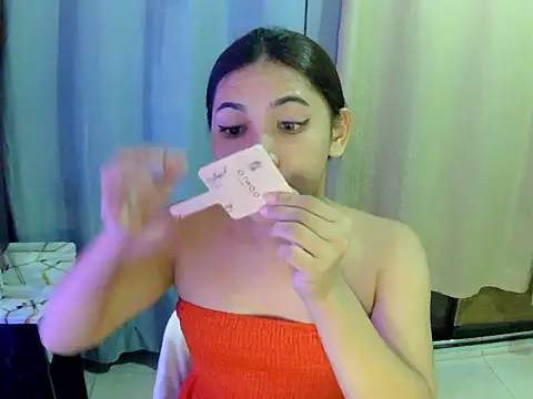 Chen Lavin online show from November 1, 2025, 5:29 pm