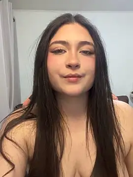 valentinauwu online show from July 2, 2026, 3:23 am