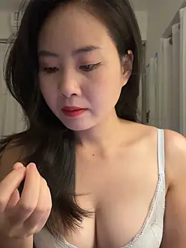 wly2028 online show from October 30, 2025, 12:58 pm