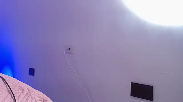 abbyrouss  online show from November 26, 2025, 3:06 am