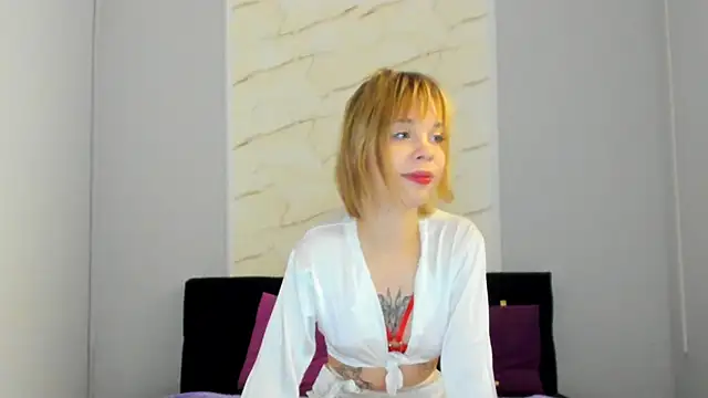 Snapshot of KittyGolden chatting on September 14, 2025, 4:57 am KittyGolden online show from September 14, 2025, 4:57 am