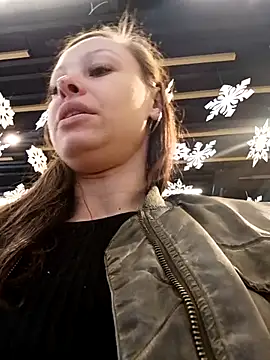 Snapshot of Jessie_Queen_1 chatting on November 26, 2025, 8:03 am Jessie Queen 1 online show from November 26, 2025, 8:03 am