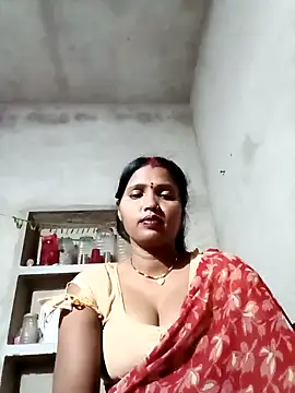 Snapshot of Cm_pooja chatting on July 13, 2026, 4:28 pm Cm pooja online show from July 13, 2026, 4:28 pm