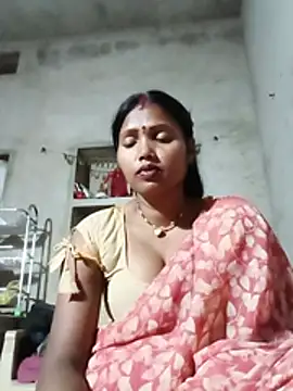 Snapshot of Cm_pooja chatting on August 5, 2026, 6:13 pm Cm pooja online show from August 5, 2026, 6:13 pm