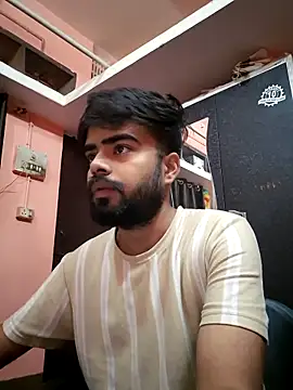 Snapshot of soniriyaa010101 chatting on April 22, 2026, 4:52 am soniriyaa010101 online show from April 22, 2026, 4:52 am