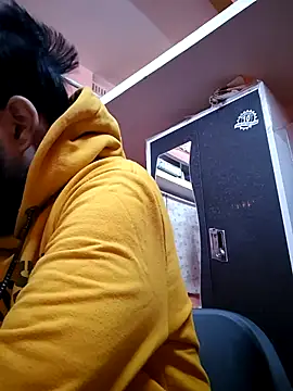 soniriyaa010101 online show from December 20, 2025, 2:53 pm