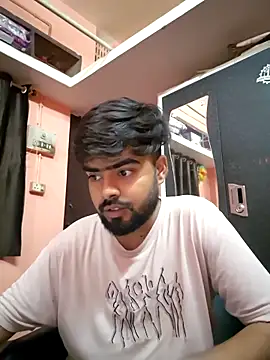 Snapshot of soniriyaa010101 chatting on May 31, 2026, 6:42 pm soniriyaa010101 online show from May 31, 2026, 6:42 pm