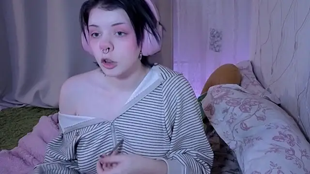 Alice Zev online show from April 24, 2026, 2:13 am