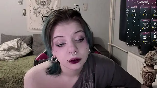 Alice Zev online show from November 25, 2025, 10:54 pm