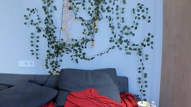 heexhia online show from November 14, 2025, 2:59 am