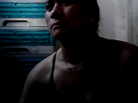 yoursPinayMama1682 online show from October 11, 2025, 10:44 pm