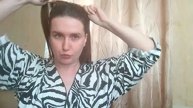 Galavyn online show from May 11, 2026, 3:29 pm