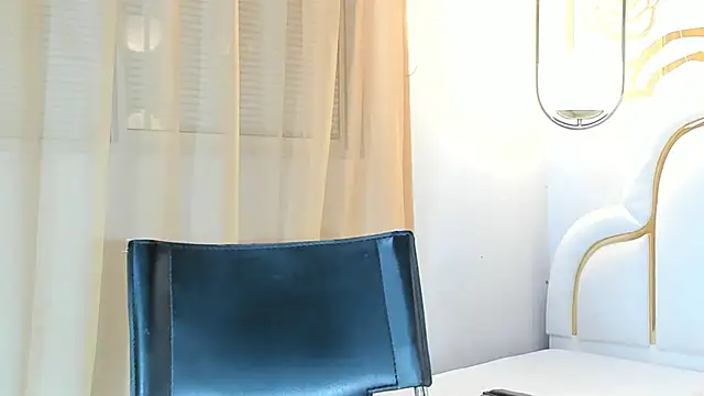 naughtyrose vc online show from April 22, 2026, 6:14 pm