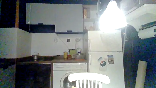 Snapshot of AntonioNice_iml chatting on October 30, 2025, 5:28 am AntonioNice iml online show from October 30, 2025, 5:28 am