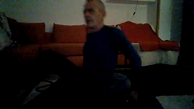 Snapshot of AntonioNice_iml chatting on November 2, 2025, 6:18 am AntonioNice iml online show from November 2, 2025, 6:18 am