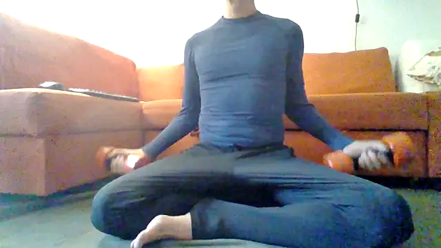 Snapshot of AntonioNice_iml chatting on November 1, 2025, 9:36 am AntonioNice iml online show from November 1, 2025, 9:36 am