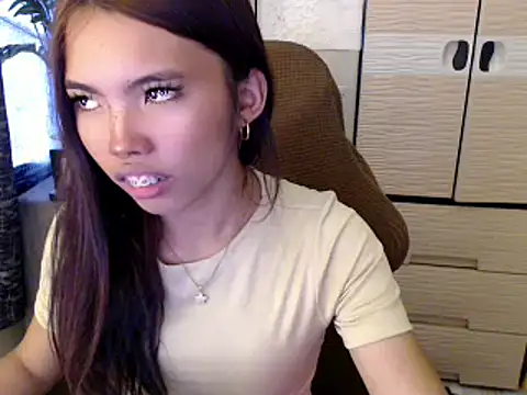 Snapshot of cutie_milker chatting on February 16, 2026, 4:11 am cutie milker online show from February 16, 2026, 4:11 am