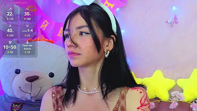 april bennett online show from June 30, 2026, 1:22 pm
