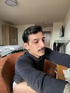 bisexevaa online show from March 28, 2026, 8:48 am