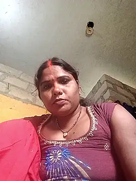 Snapshot of SweetKomal89 chatting on October 27, 2025, 6:47 am SweetKomal89 online show from October 27, 2025, 6:47 am