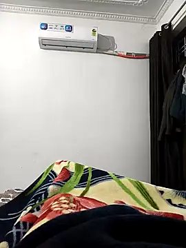 Snapshot of Chanderi19 chatting on February 24, 2026, 5:03 pm Chanderi19 online show from February 24, 2026, 5:03 pm