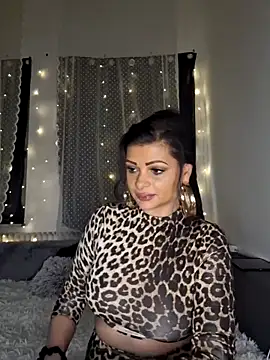 Pillango1212 online show from February 3, 2026, 4:12 pm