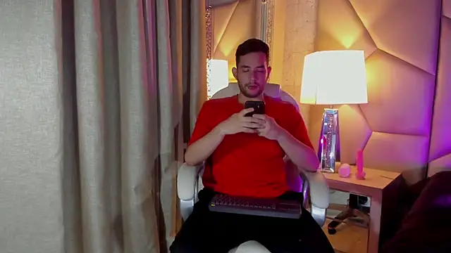 Snapshot of matti_de_lucaa chatting on September 18, 2025, 5:38 pm matti de lucaa online show from September 18, 2025, 5:38 pm