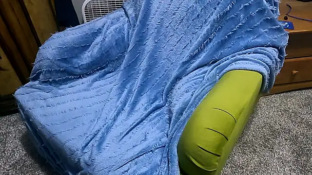 Mickelangello75 online show from November 1, 2025, 5:14 am