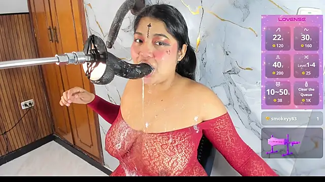 mysticlatina1 online show from May 24, 2026, 1:44 pm