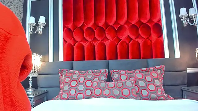 SharonBonet online show from December 3, 2025, 11:42 am