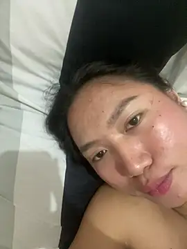 Snapshot of cassie_cakes chatting on April 30, 2026, 10:22 am cassie cakes online show from April 30, 2026, 10:22 am