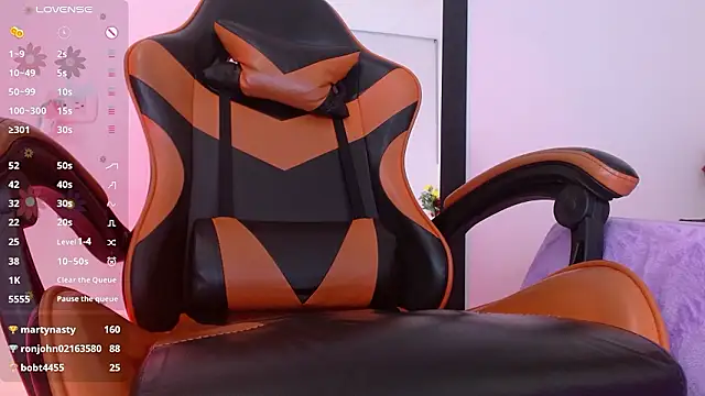 Snapshot of Karol_wish chatting on February 15, 2026, 7:51 am Karol wish online show from February 15, 2026, 7:51 am