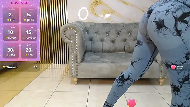 catalina5 s online show from November 13, 2025, 1:04 pm