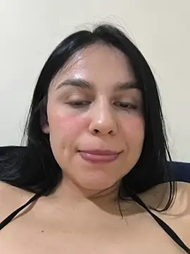 Daniela-rosee online show from May 15, 2026, 11:03 pm