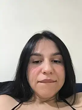 Daniela-rosee online show from May 15, 2026, 11:36 pm