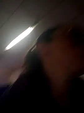 Astrid3 online show from April 1, 2026, 8:39 pm