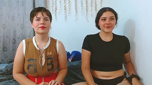 AmbarAndValery online show from September 18, 2025, 2:58 am