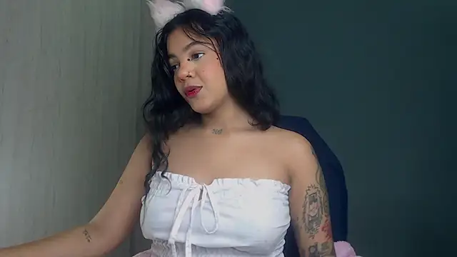 Snapshot of ObeyVal chatting on October 28, 2025, 12:00 am ObeyVal online show from October 28, 2025, 12:00 am