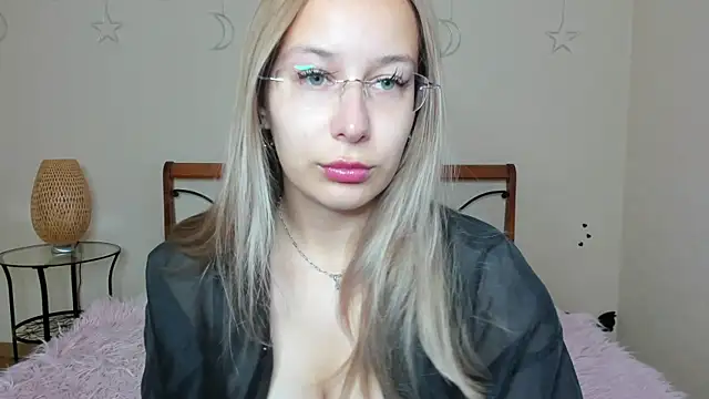 Snapshot of dina_sunshine chatting on October 5, 2025, 3:08 am dina sunshine online show from October 5, 2025, 3:08 am