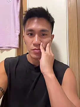 gooodboiii online show from October 17, 2025, 1:24 pm