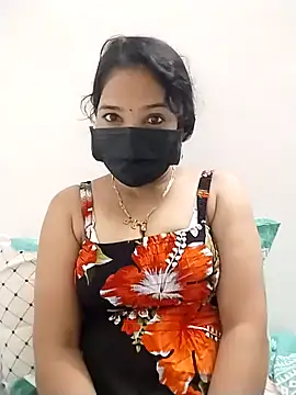 Snapshot of Girl_071 chatting on September 10, 2025, 1:43 pm Girl 071 online show from September 10, 2025, 1:43 pm