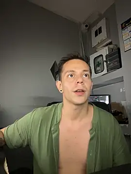 Snapshot of dimitryivanovv chatting on October 12, 2025, 6:48 am dimitryivanovv online show from October 12, 2025, 6:48 am