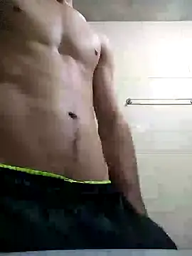 Max novato online show from June 25, 2026, 9:31 pm