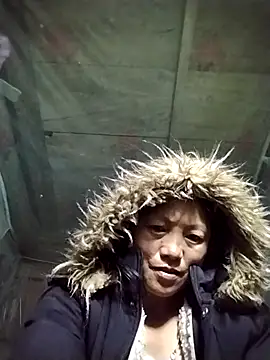 Samdim23 online show from November 2, 2025, 1:27 pm