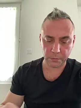 Snapshot of Marronglace1 chatting on February 24, 2026, 11:33 am Marronglace1 online show from February 24, 2026, 11:33 am