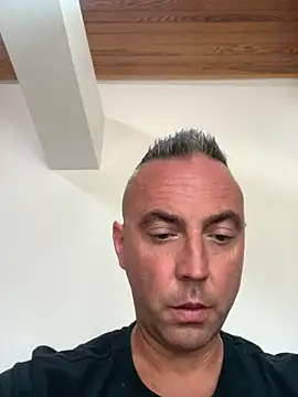 Marronglace1 online show from September 18, 2025, 10:40 am