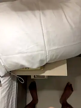 your-hugehard-ashi online show from November 27, 2025, 6:08 pm