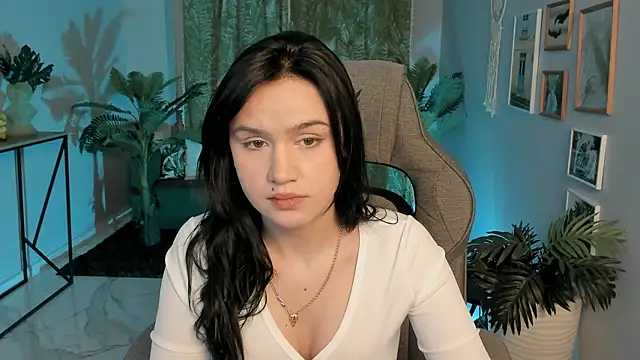 MonicaFarmer online show from February 12, 2026, 2:22 am