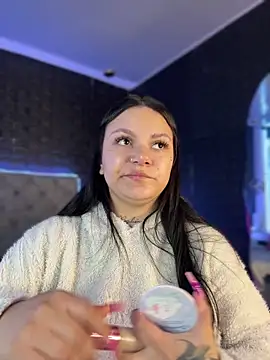 Snapshot of Megaan__More chatting on May 6, 2026, 2:48 am Megaan More online show from May 6, 2026, 2:48 am