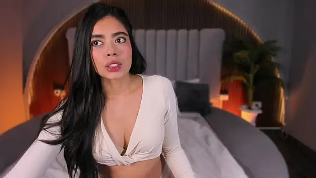 Isabellax21 online show from February 17, 2026, 4:32 am